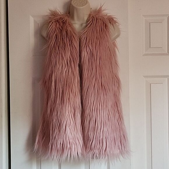 Forever 21 pink fur vest size small - Picture 1 of 3